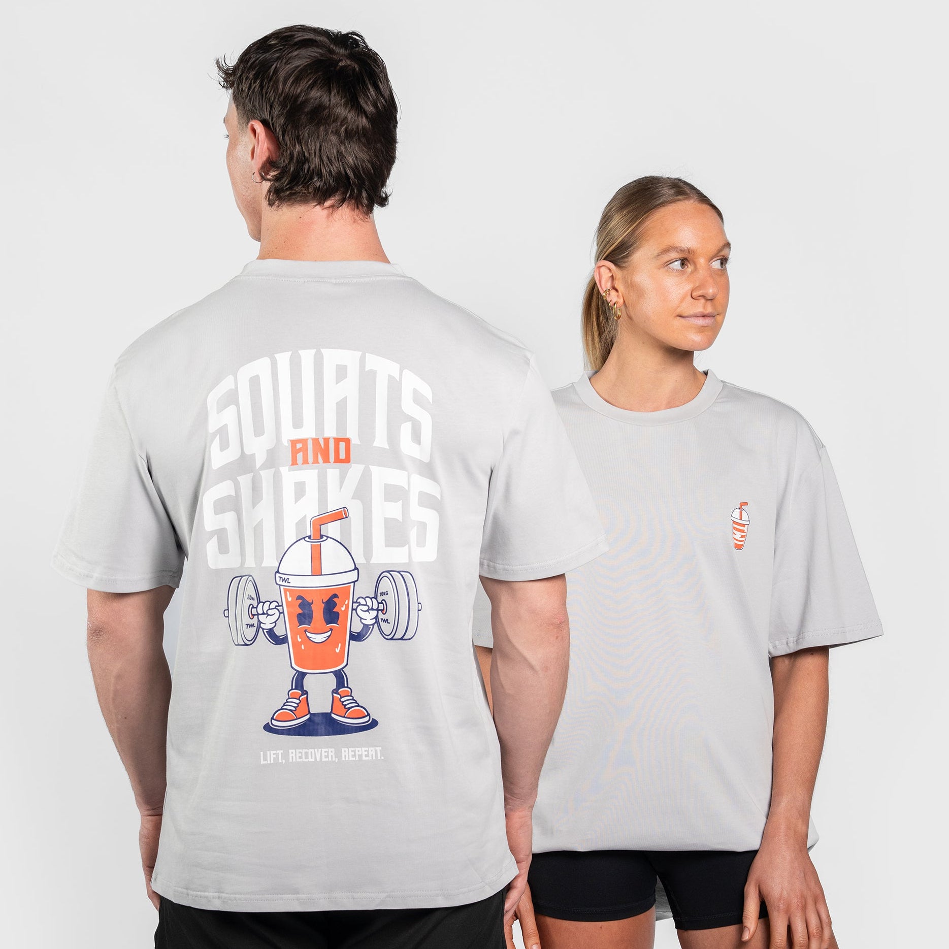 Squats & Shakes Oversized T-Shirt – Light Grey – TWL