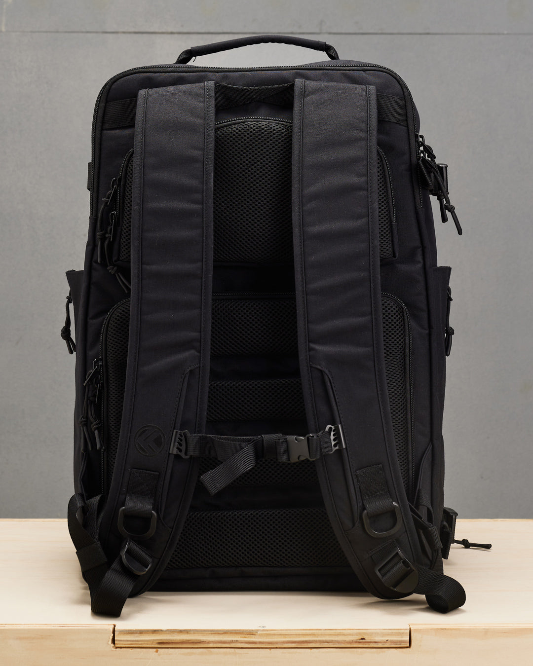 King Kong - CONQUER Backpack Large 38L - Black