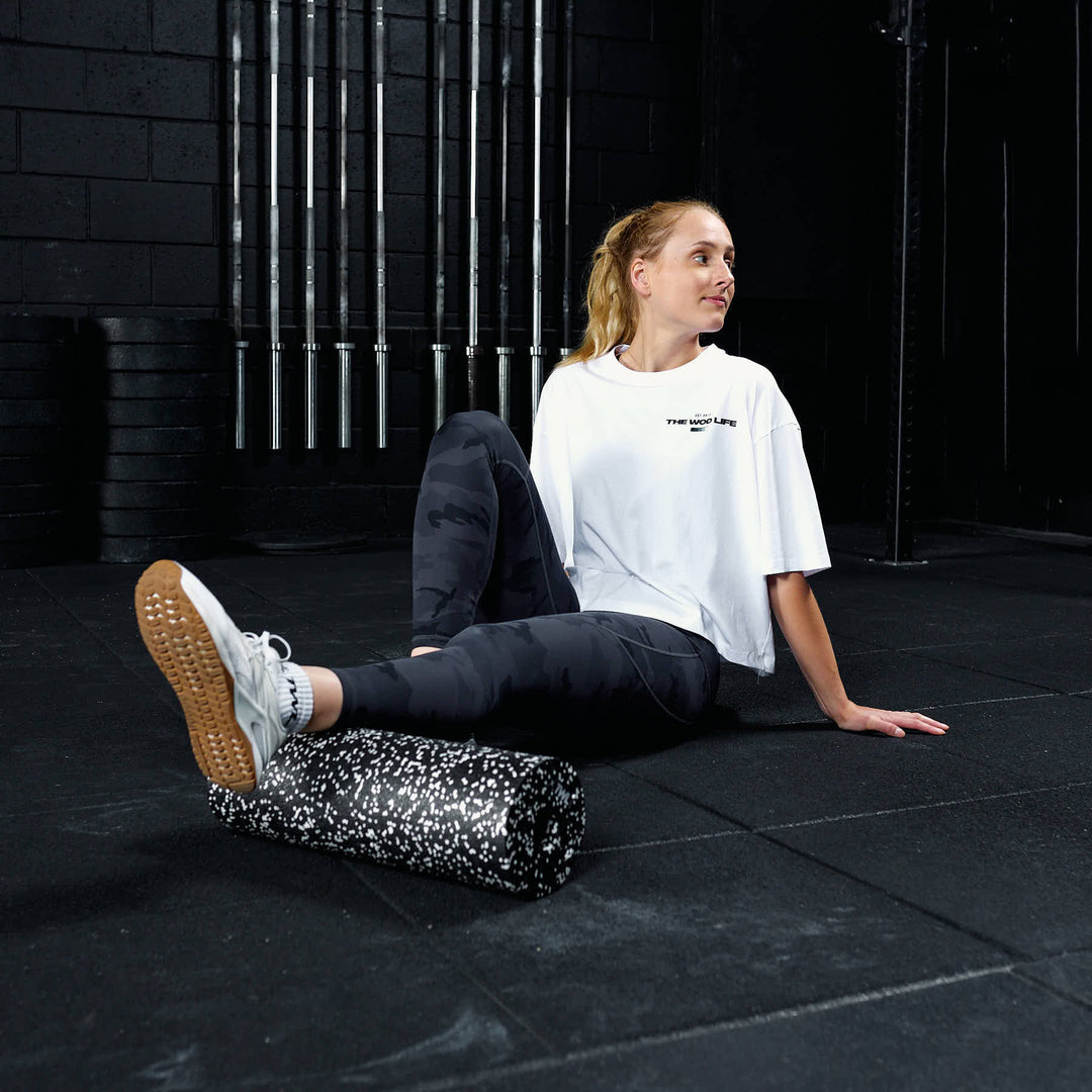 TWL - WOMEN'S OVERSIZED CROPPED T-SHIRT - STATUS - WHITE