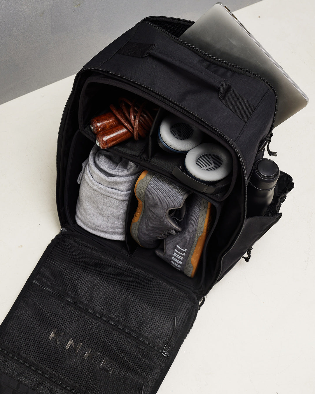 King Kong - CONQUER Backpack Large 38L - Black