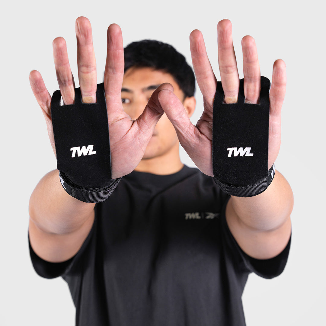TWL - LEATHER GYMNASTIC GRIPS - BLACK