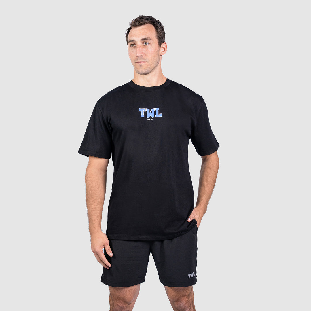 TWL - LIFESTYLE OVERSIZED T-SHIRT - VARSITY - BLACK