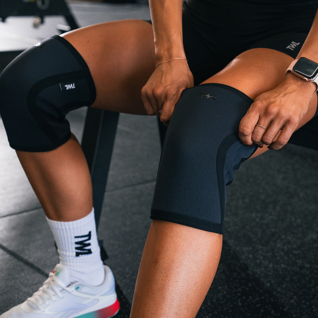 TWL - TEKNIC KNEE SLEEVES - BLACK/BLACK