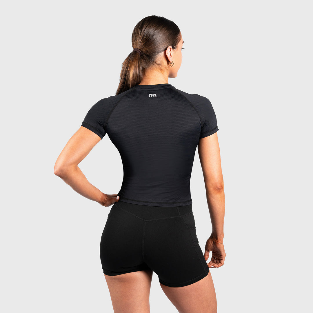 TWL - WOMEN'S ACTIVE T-SHIRT - BLACK