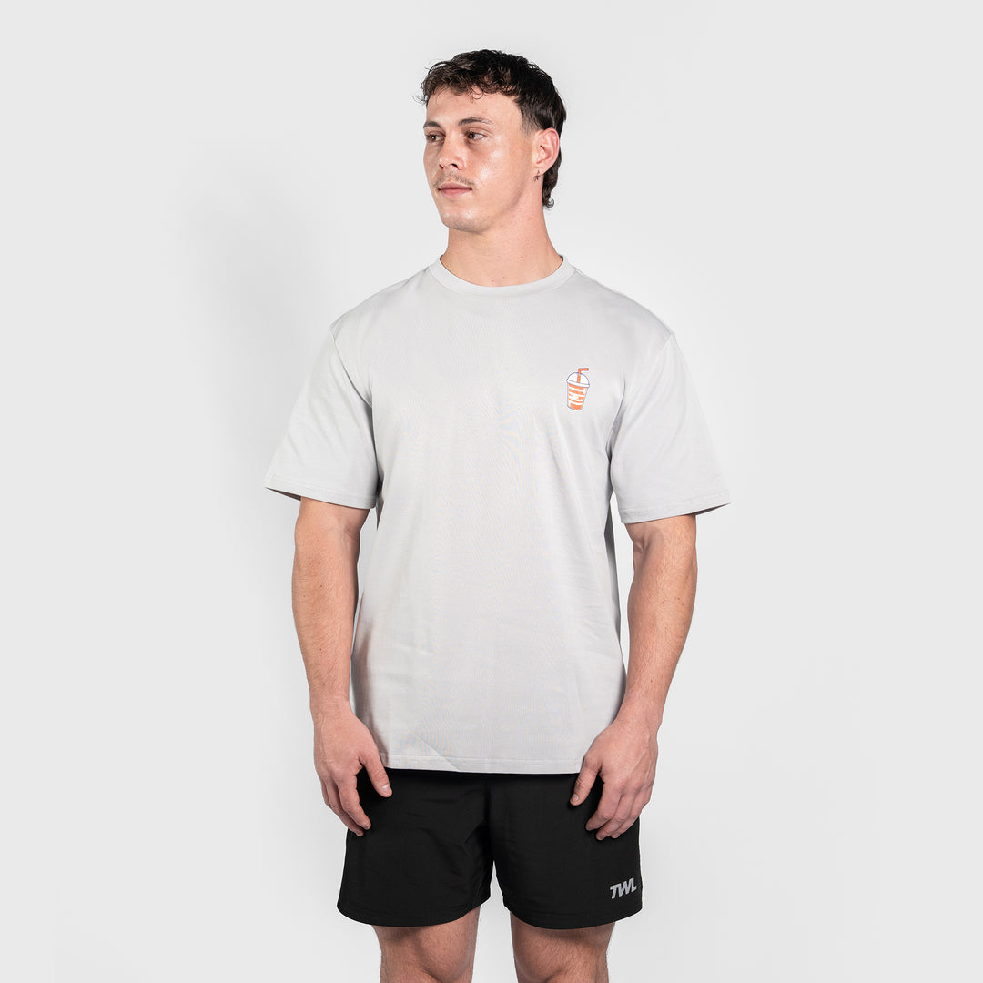 TWL - LIFESTYLE OVERSIZED T-SHIRT - SQUATS & SHAKES - LIGHT GREY