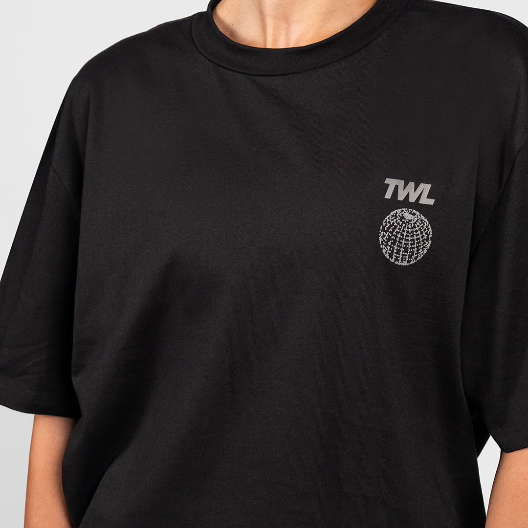 TWL - LIFESTYLE OVERSIZED T-SHIRT - GLOBE - BLACK
