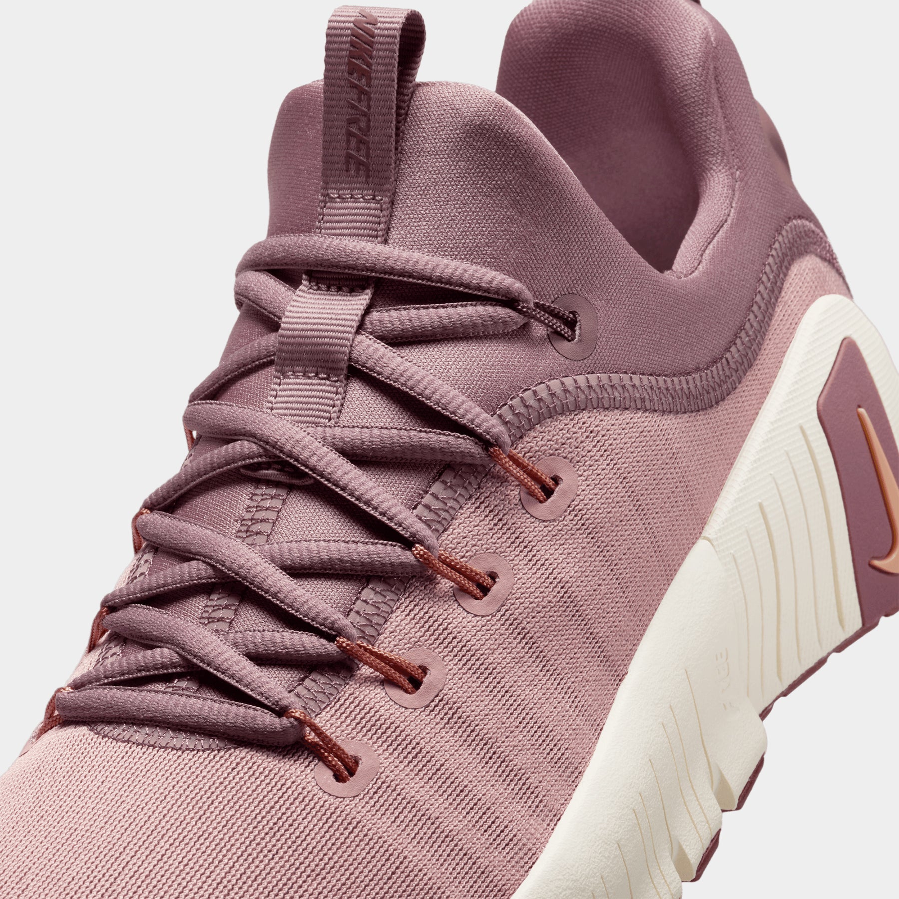 Nike - Free Metcon 6 Women's Training Shoe - PARTICLE PINK/MTLC