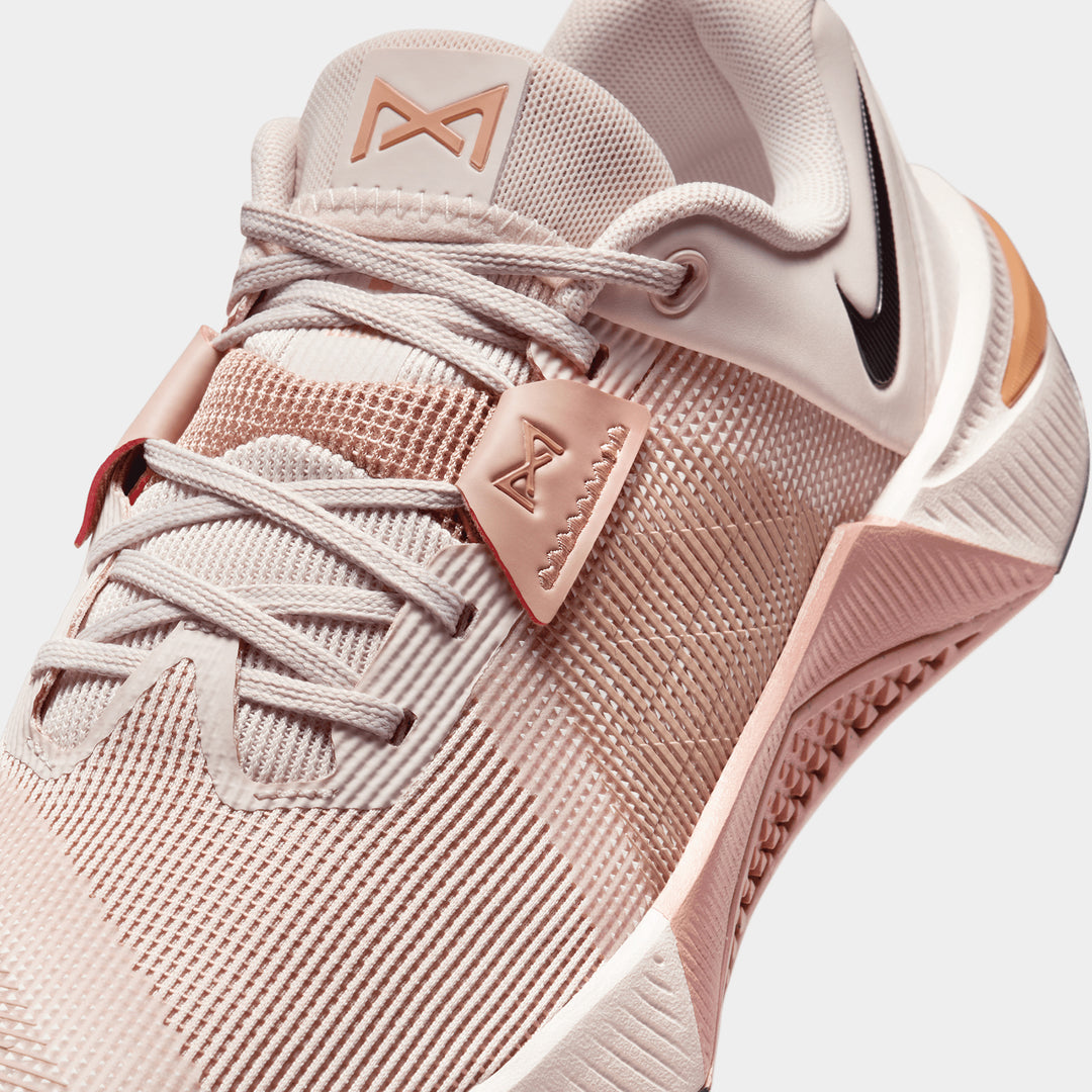 Nike - Metcon 10 Women's Training Shoe - SILT RED/BLACK-PARTICLE PINK