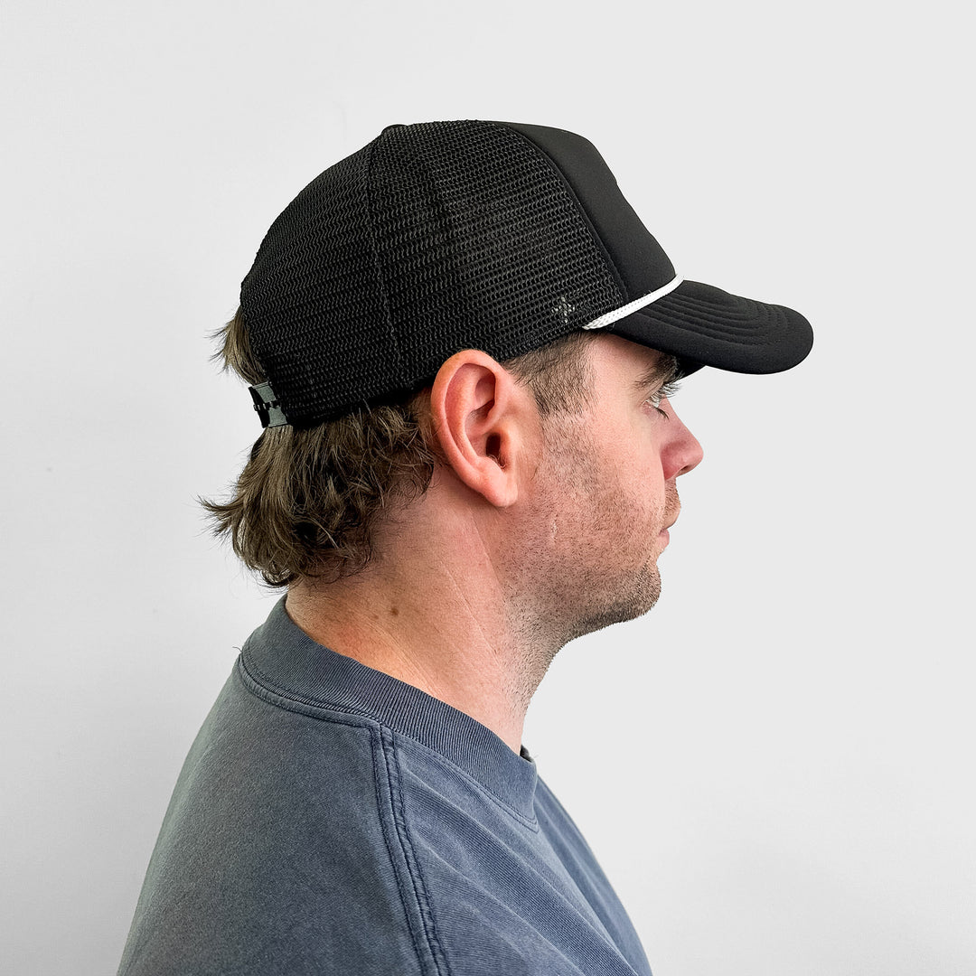 TWL - TRUCKER ROPE HAT - BLACK/WHITE
