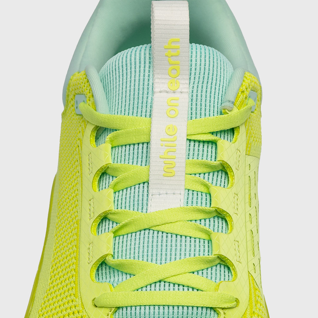 WHILE ON EARTH - MEN'S MOVE TRAINER - CITRUS/SALT