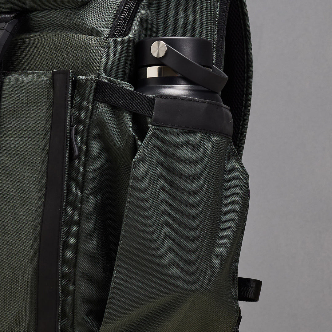 King Kong PLUS 26L gym backpack in Charcoal