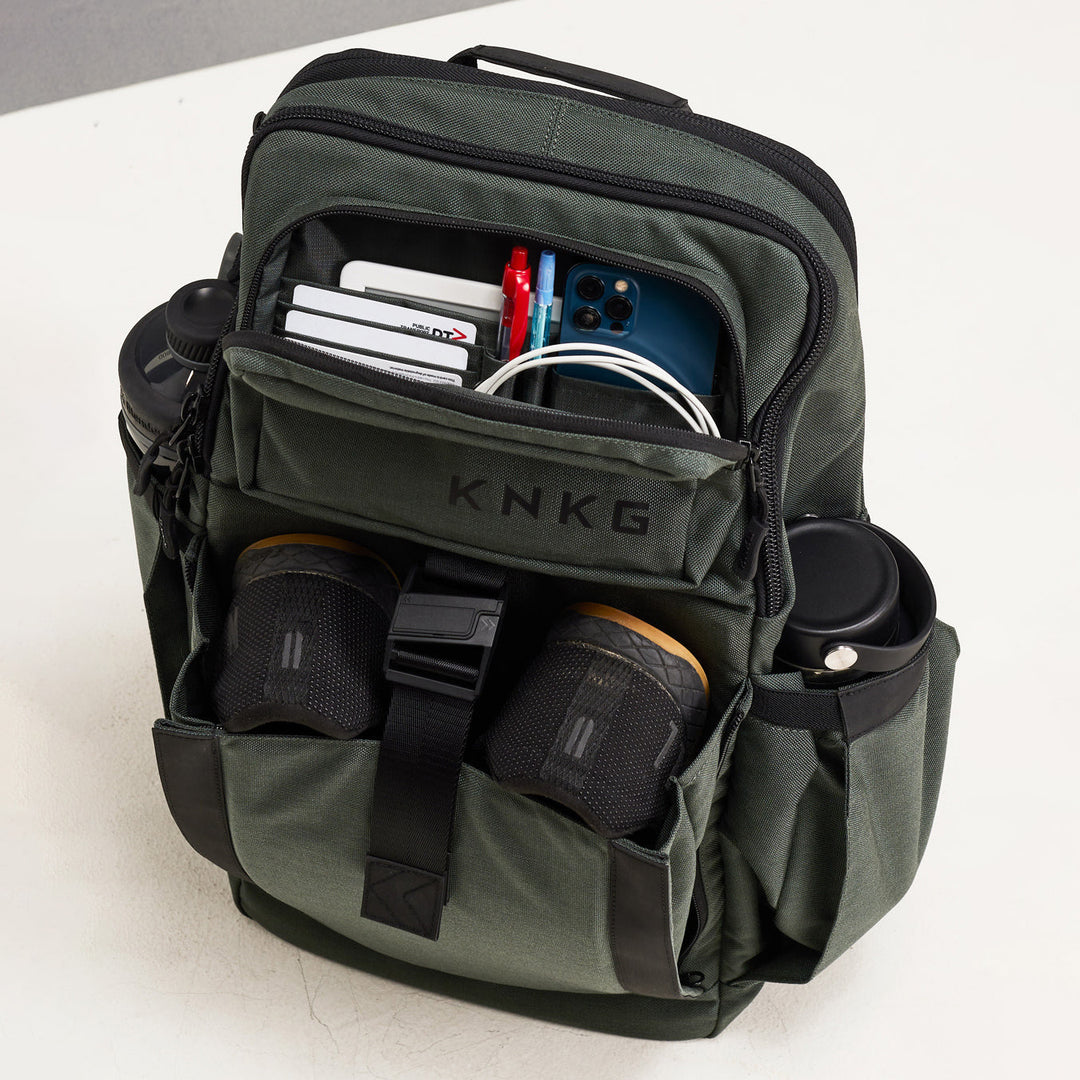 King Kong PLUS 26L gym backpack in Charcoal