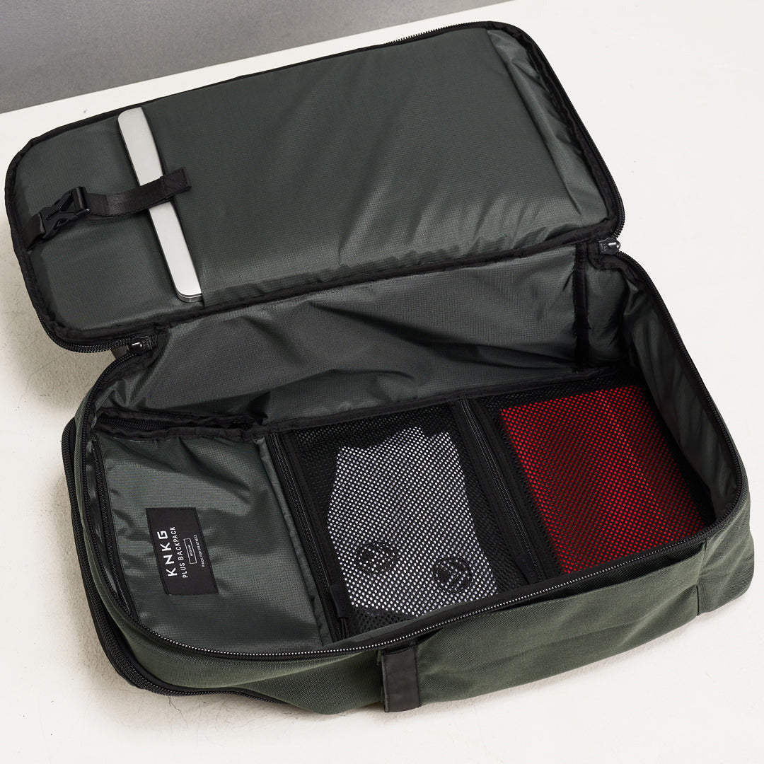 King Kong PLUS 26L gym backpack in Charcoal