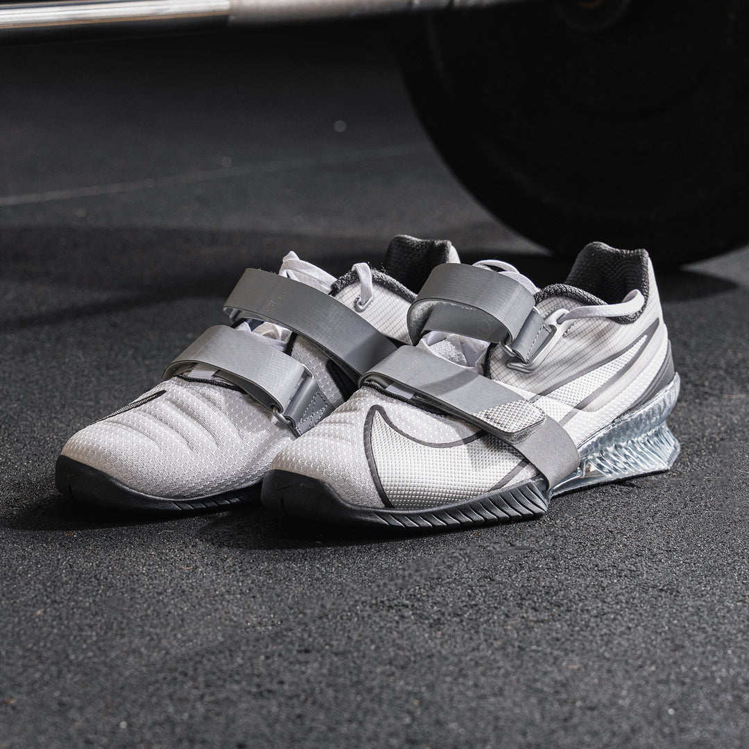 Nike - Romaleos 4 Weightlifting Shoes - SE WHITE/METALLIC SILVER-ANTHRACITE-WOLF GREY
