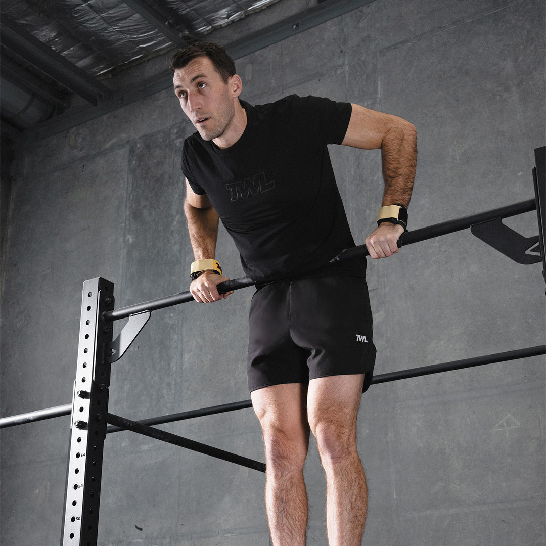 TWL - MEN'S HYBRID SHORTS - 6" - BLACK