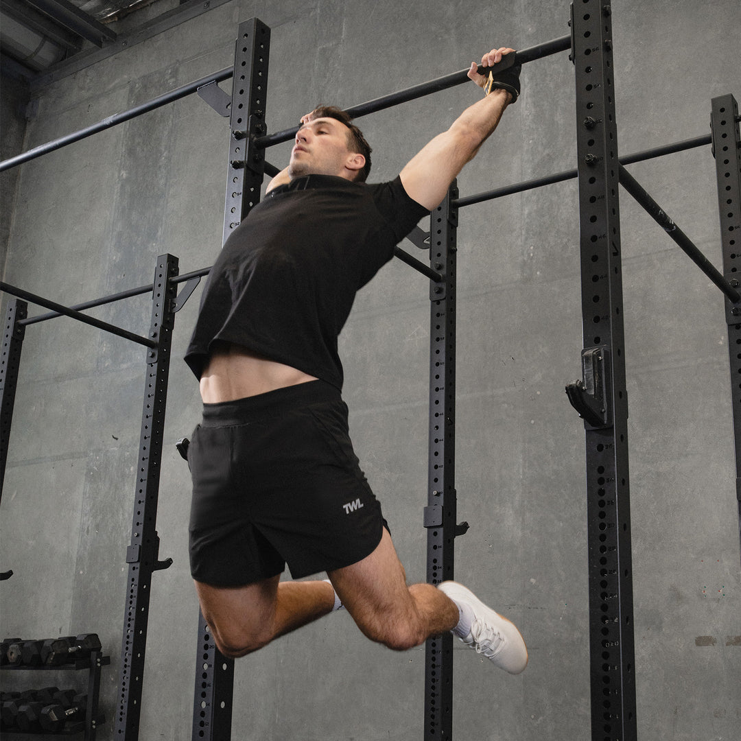 TWL - MEN'S HYBRID SHORTS - 6" - BLACK