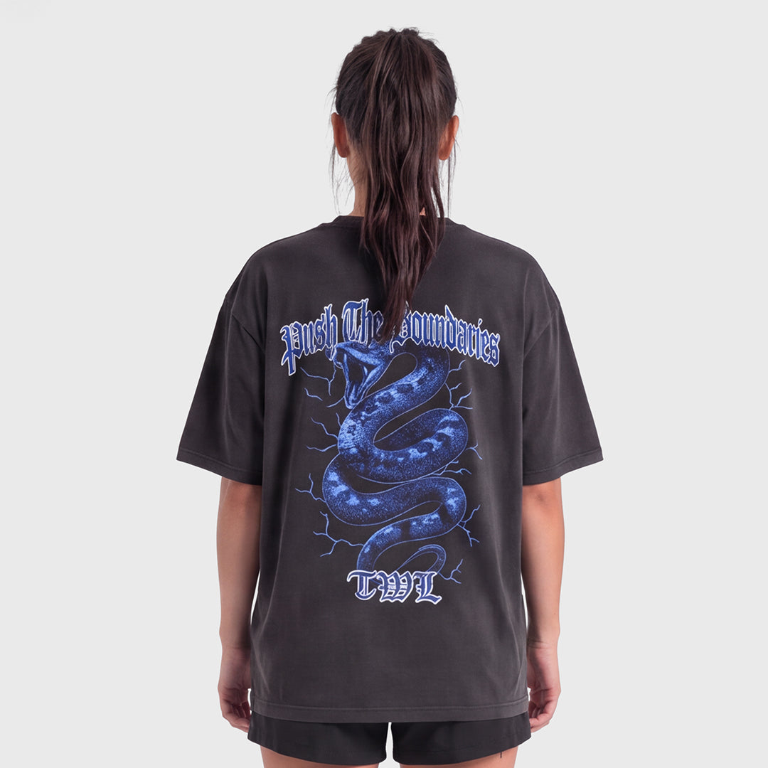 TWL - LIFESTYLE OVERSIZED T-SHIRT - BOOTLEG - SNAKE - FADED BLACK/VIOLET