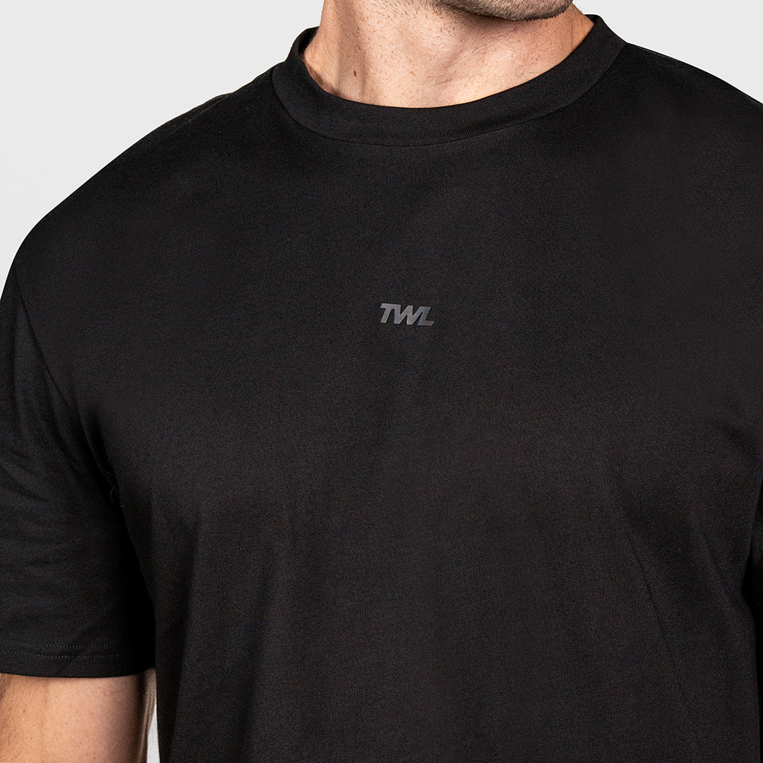 TWL - LIFESTYLE OVERSIZED T-SHIRT - EMBLEM - BLACKOUT