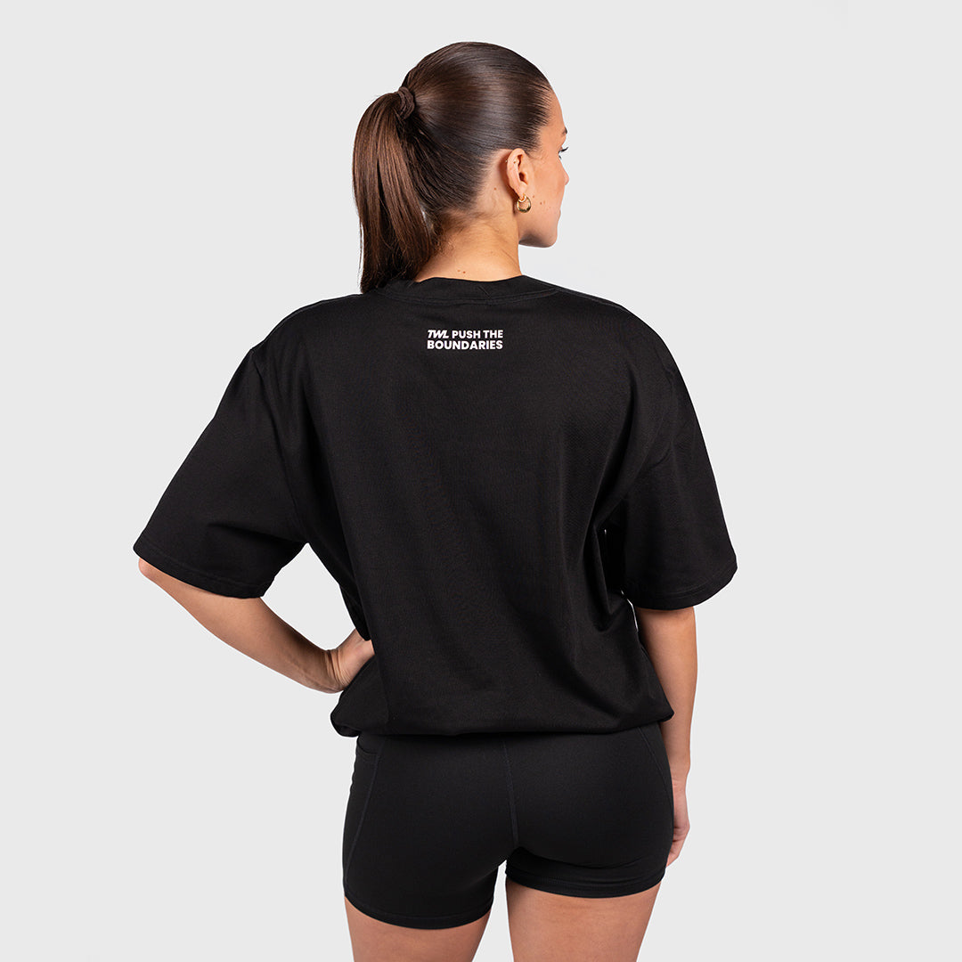 TWL - LIFESTYLE OVERSIZED T-SHIRT - VARSITY - BLACK