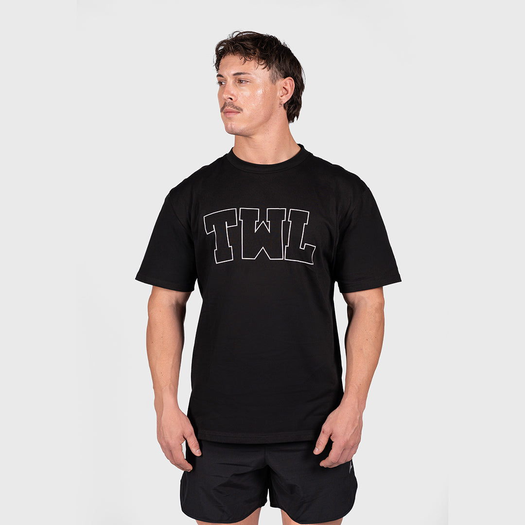 TWL - LIFESTYLE OVERSIZED T-SHIRT - VARSITY - BLACK