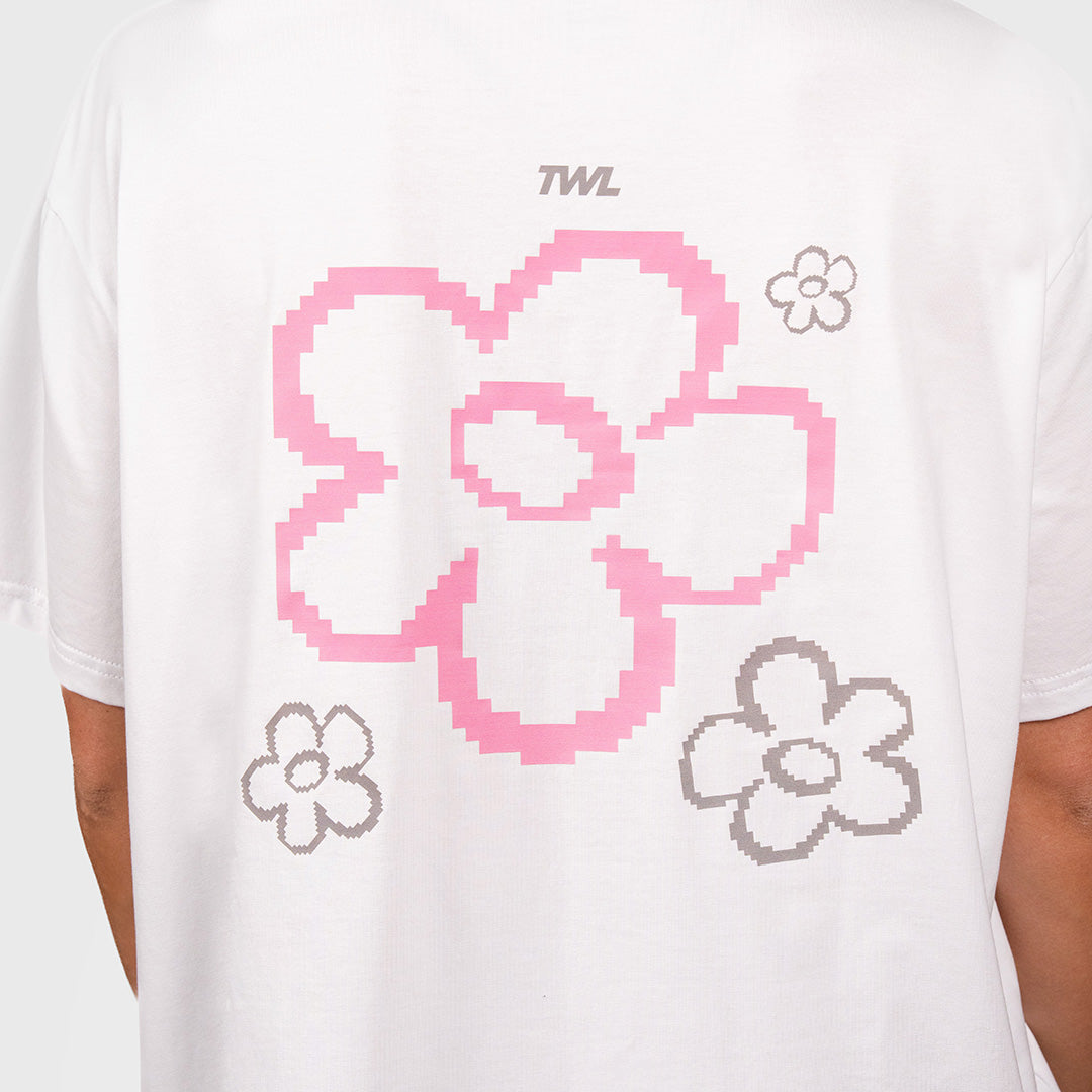 TWL - WOMEN'S OVERSIZED BOYFRIEND T-SHIRT - PIXEL - WHITE