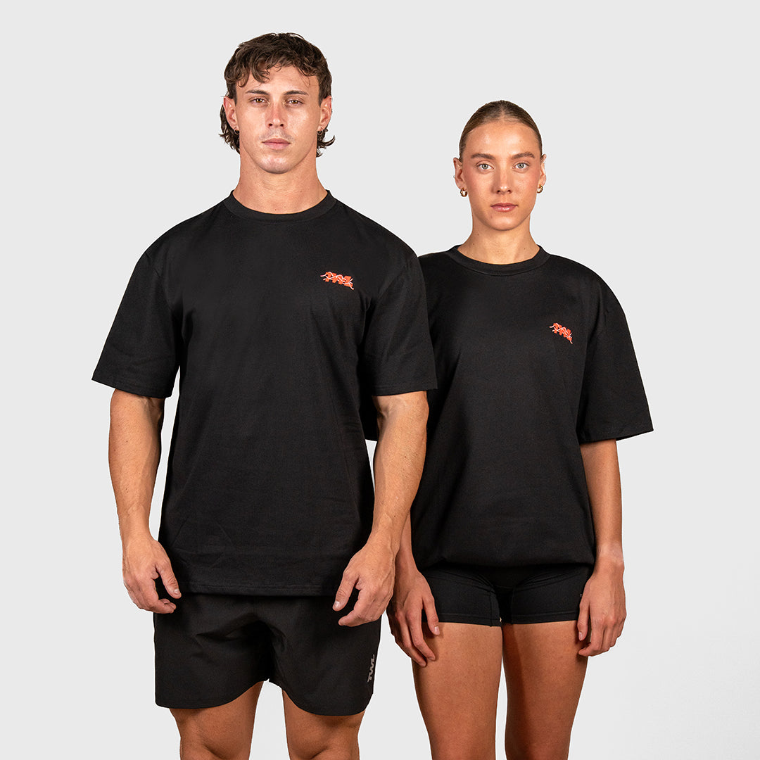 TWL - OVERSIZED T-SHIRT - EAT PASTA RUN FASTA V2 - BLACK/RED