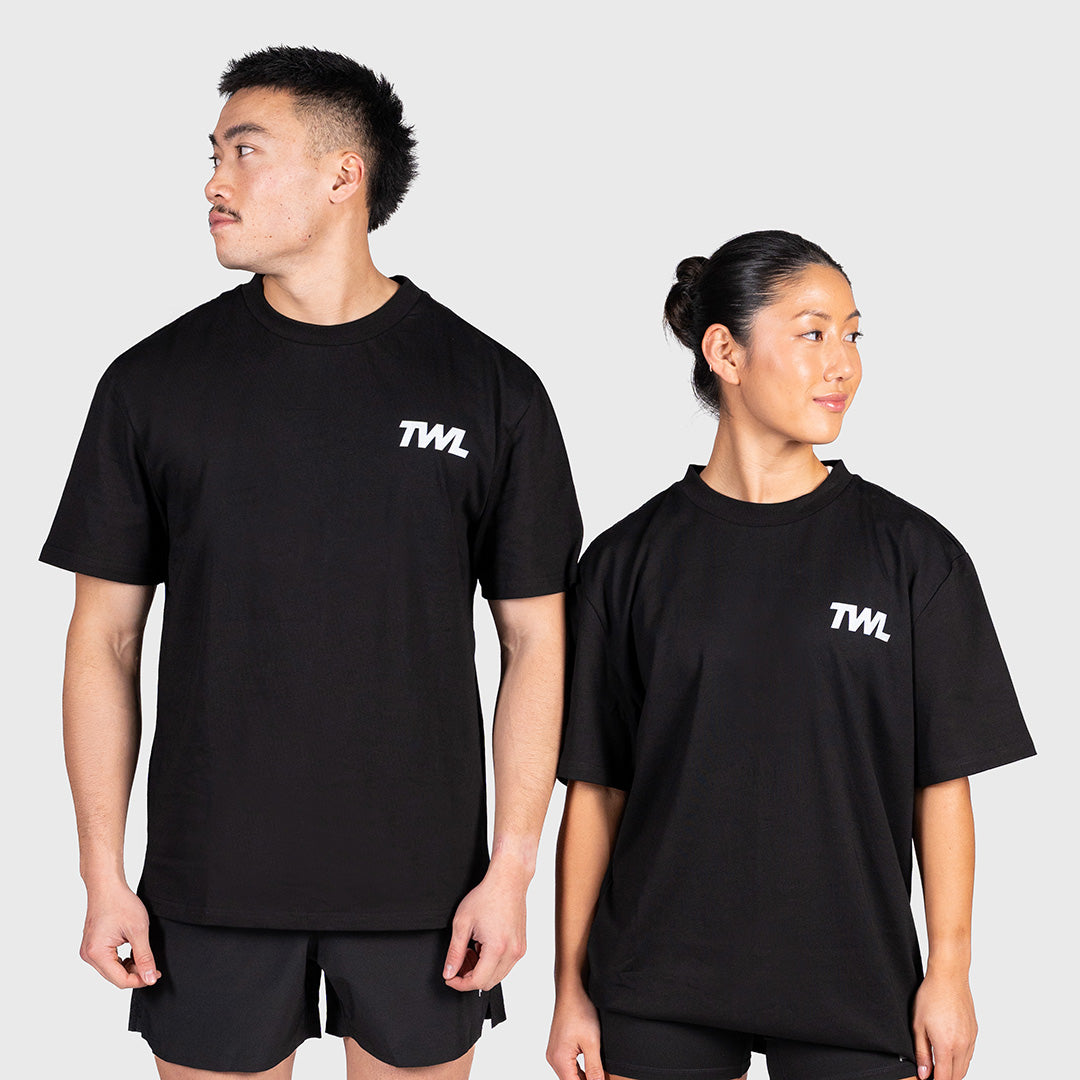 TWL - LIFESTYLE OVERSIZED T-SHIRT - PEGASUS - BLACK