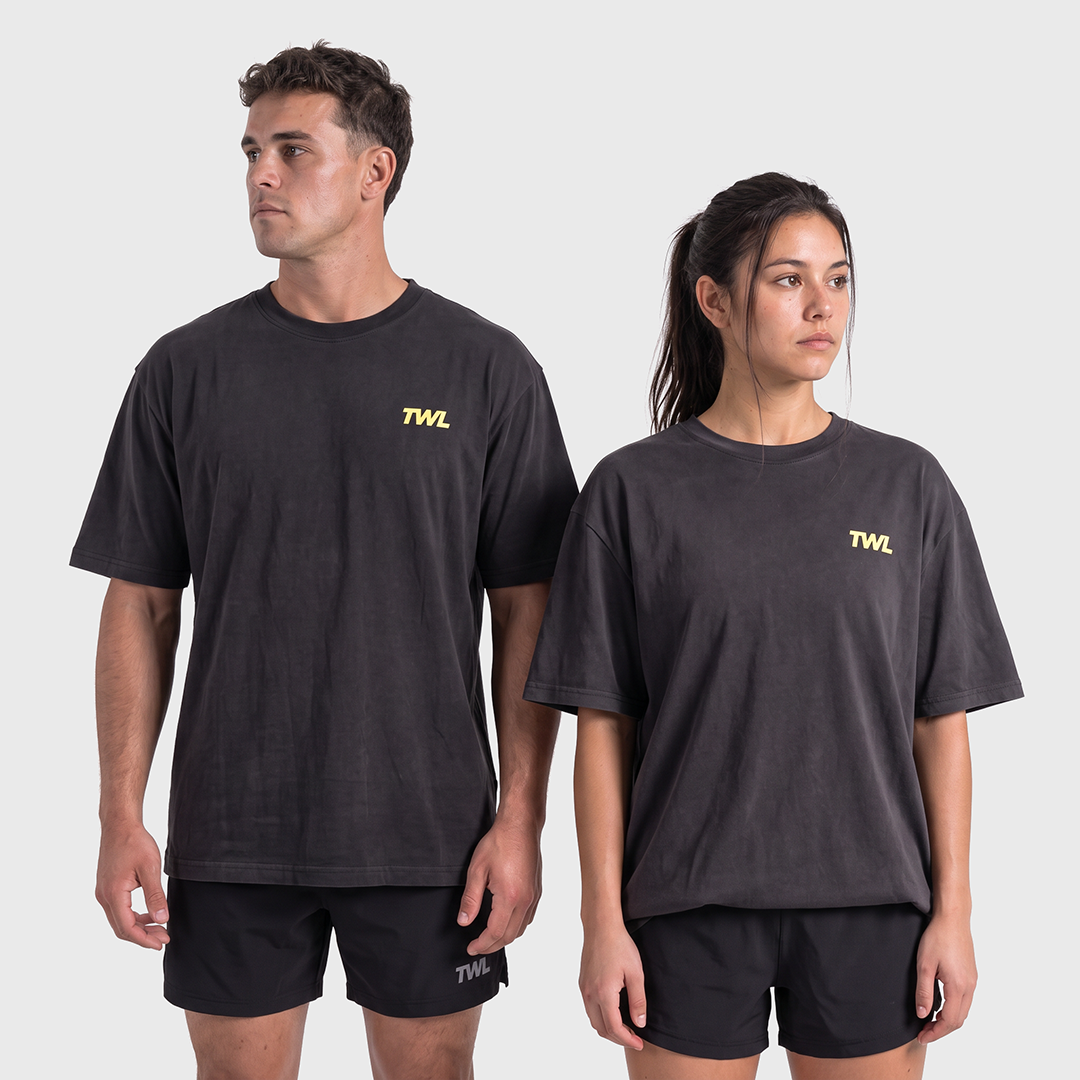 TWL - LIFESTYLE OVERSIZED T-SHIRT - TWL COFFEE LIFT RUN - WASHED BLACK