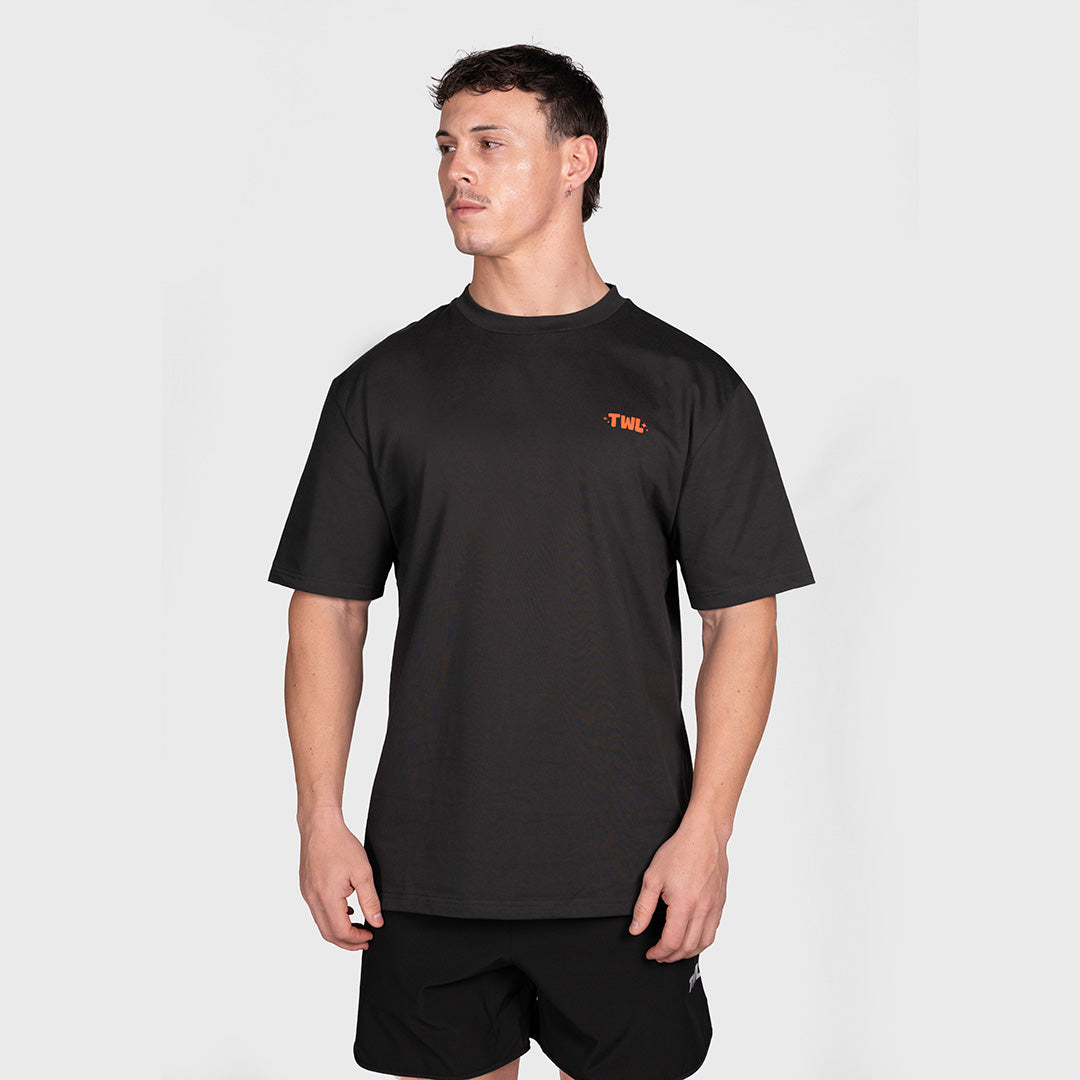 TWL - LIFESTYLE OVERSIZED T-SHIRT - HAPPY HOUR - FADED BLACK