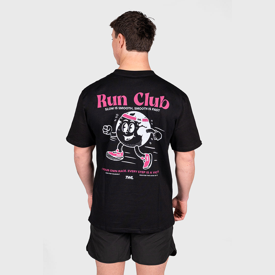 TWL - LIFESTYLE OVERSIZED T-SHIRT - RUN CLUB - BLACK