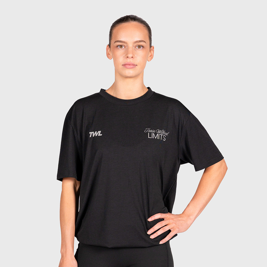 TWL - LIFESTYLE OVERSIZED T-SHIRT - TRAIN W/O LIMITS - TYPOGRAPHY - BLACK