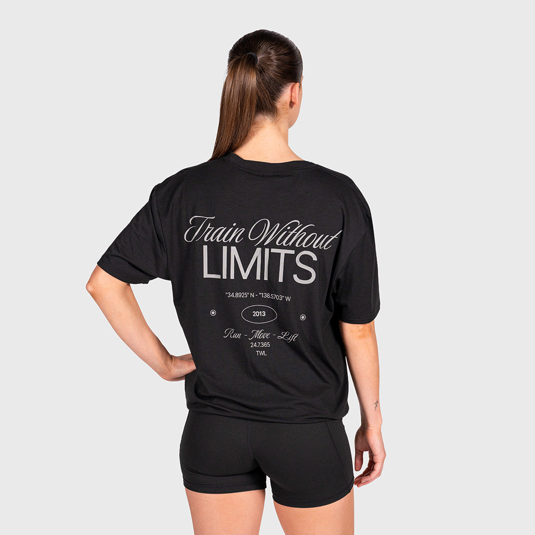 TWL - LIFESTYLE OVERSIZED T-SHIRT - TRAIN W/O LIMITS - TYPOGRAPHY - BLACK