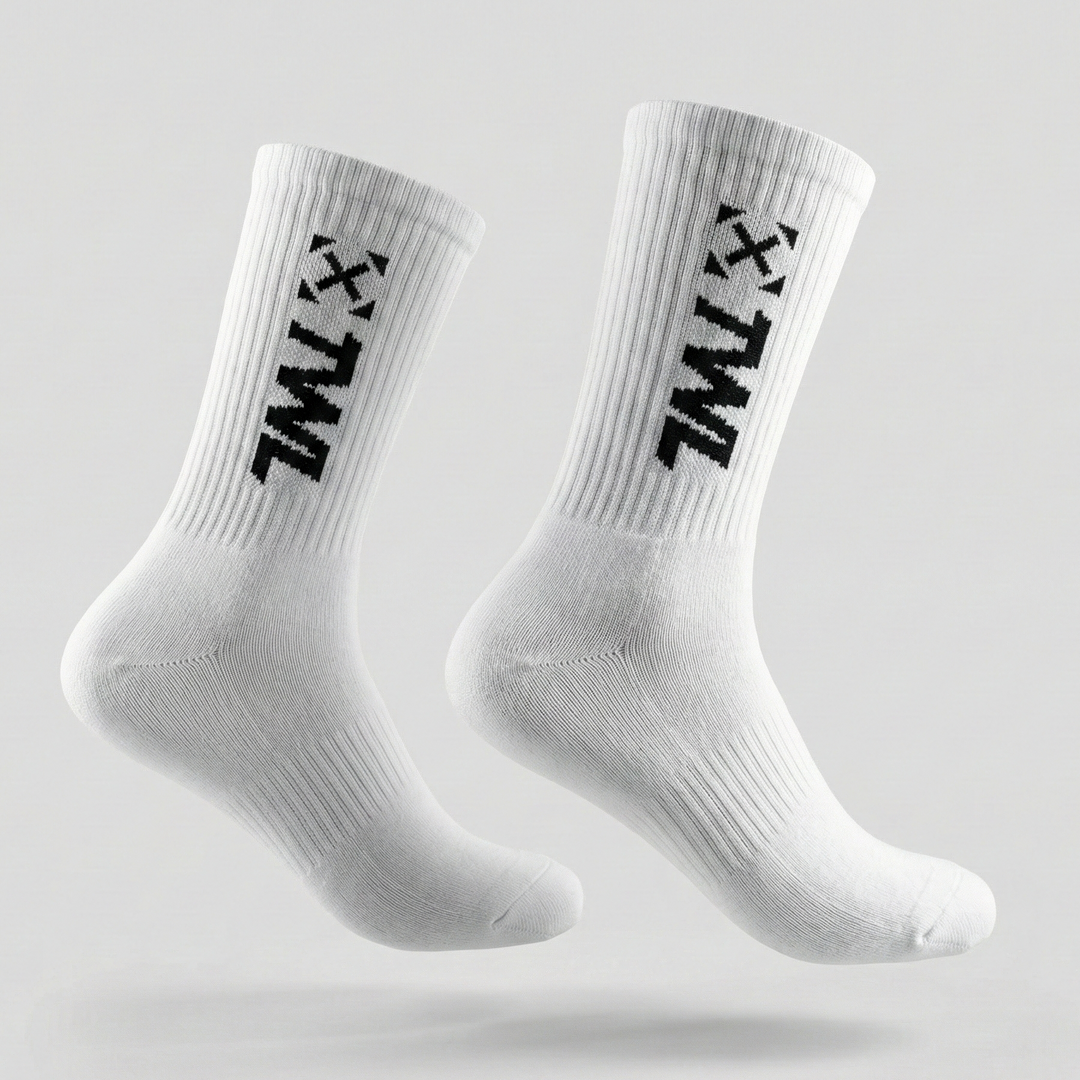 TWL - PACE SOCKS - WHITE