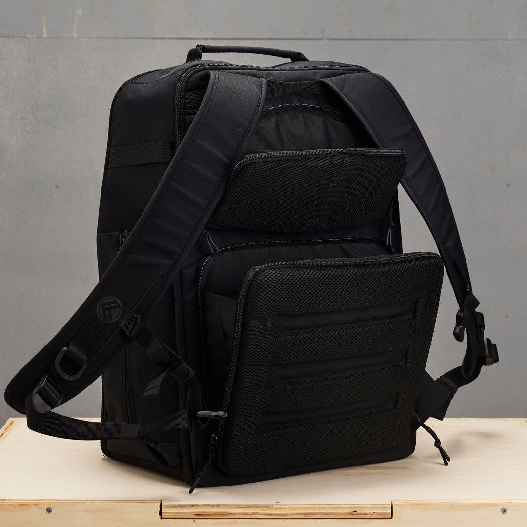 King Kong - CONQUER Backpack Large 38L - Black