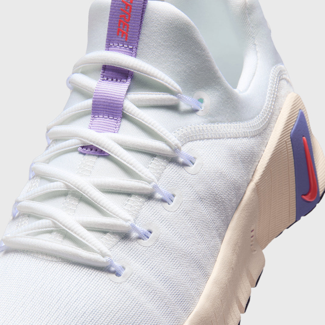 Nike - Free Metcon 6 Women's Training Shoes - WHITE/HOT LAVA-VIOLET MIST-CHALK