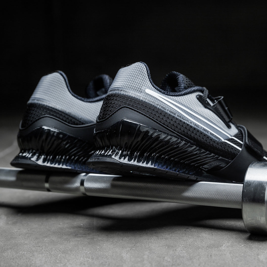 Nike Romaleos Weightlifting Shoes Black/White Black – TWL